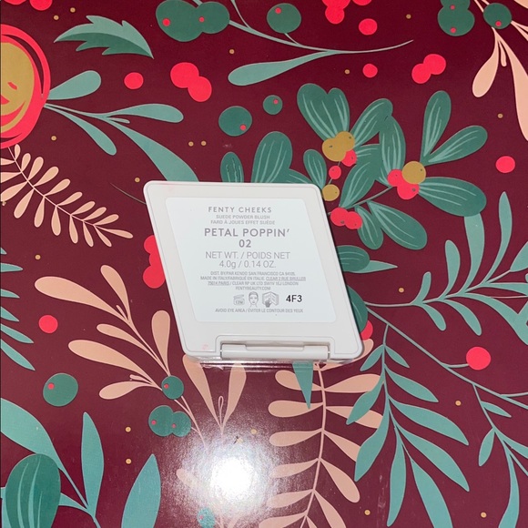 Fenty Beauty Blush in Petal Poppin’ - Picture 5 of 7